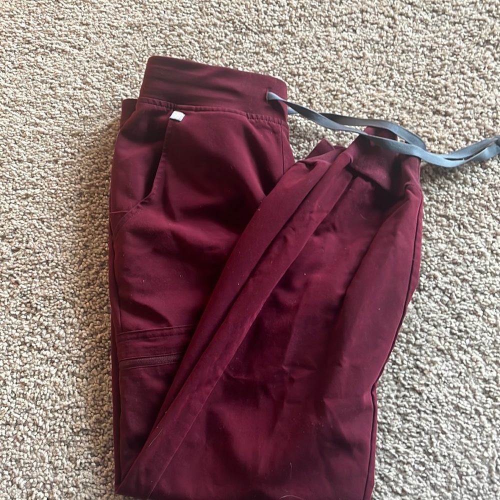 Small, petite Fig joggers